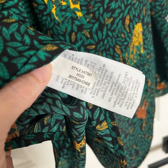 J. Crew Long Sleeve Button Down Neck Tie Blouse Animal Jungle Print Green XS - Picture 7 of 8